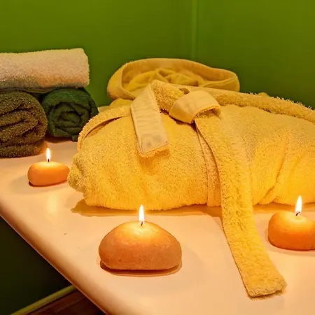 In - Balaton 18964 *